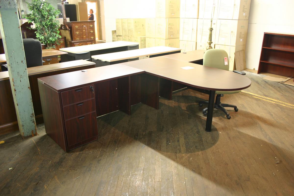 Compel Peninsula L Shape Desk