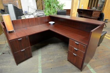 Compel Mahogany Reception Desk